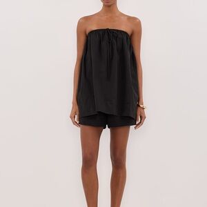 Dissh two piece set brand new with tags!